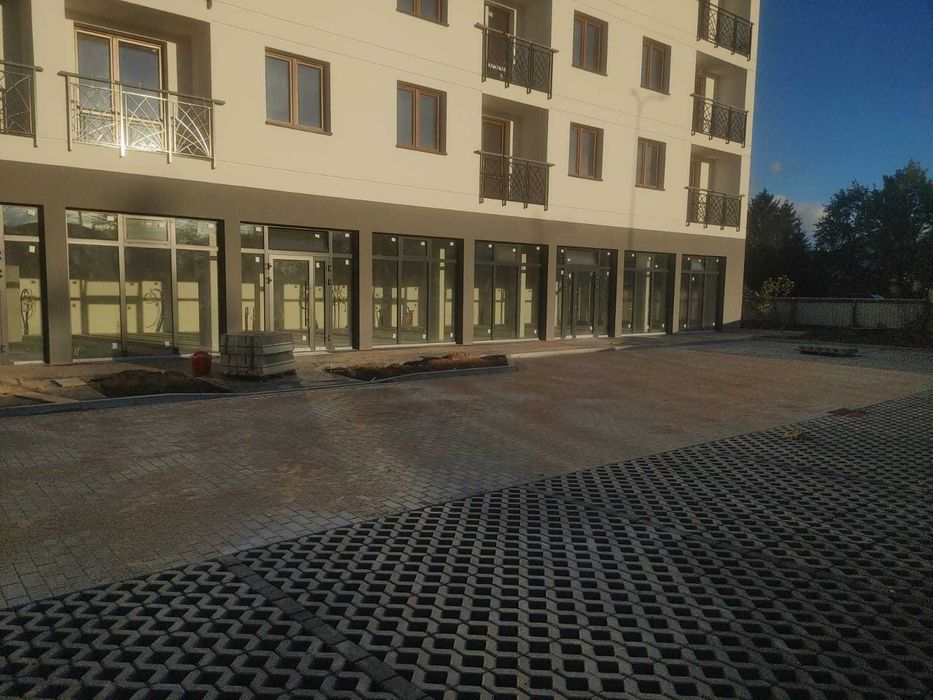 Lokale usługowe 187m² lub 90 m² lub 45 m²