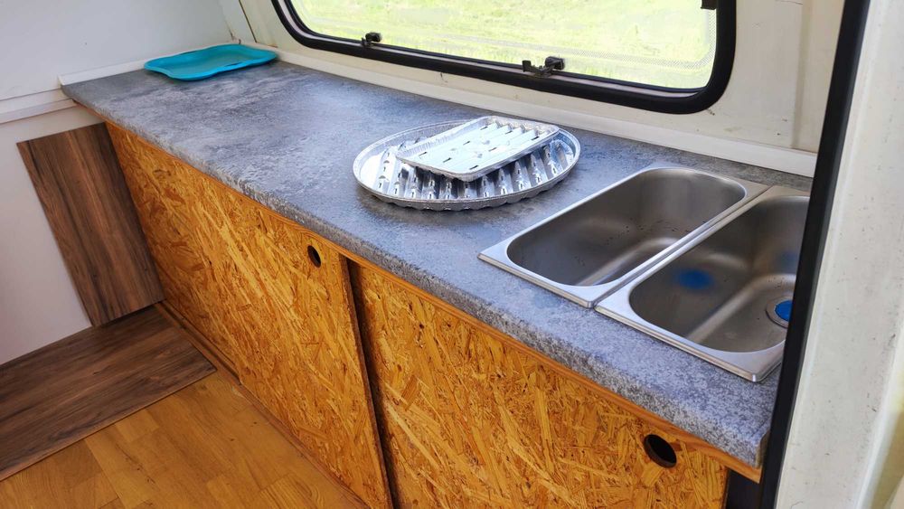 Przyczepa niewiadów n126 Gastronomiczna