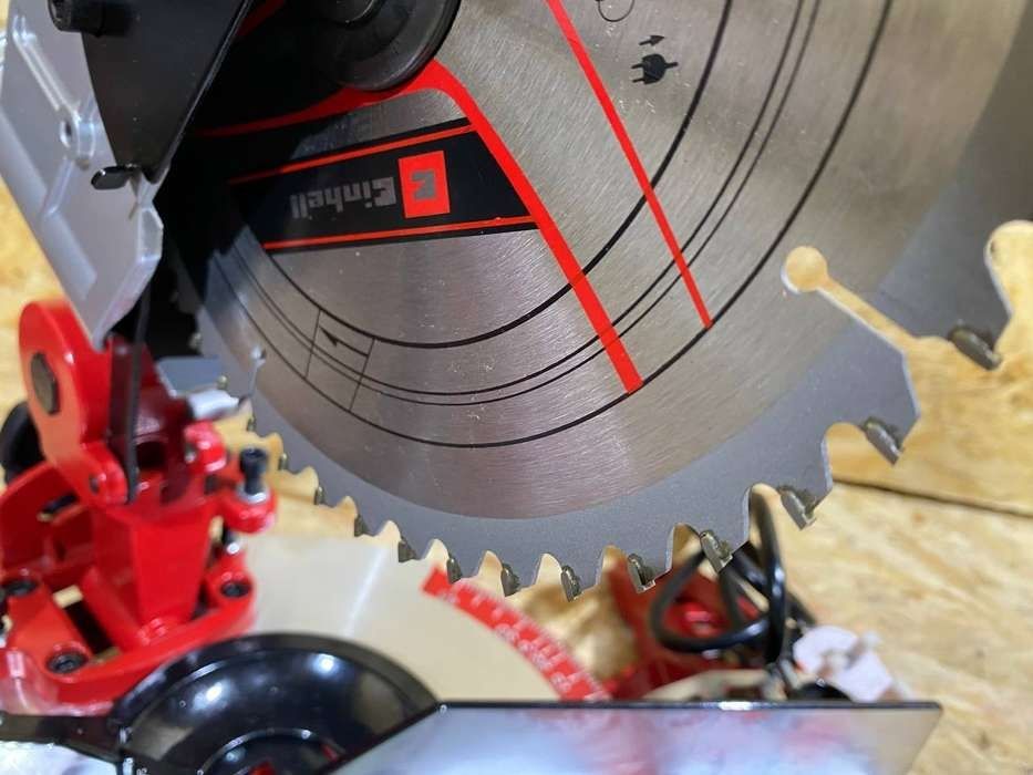 Пила торцювальна Einhell з Європи / торцовочная с Европы