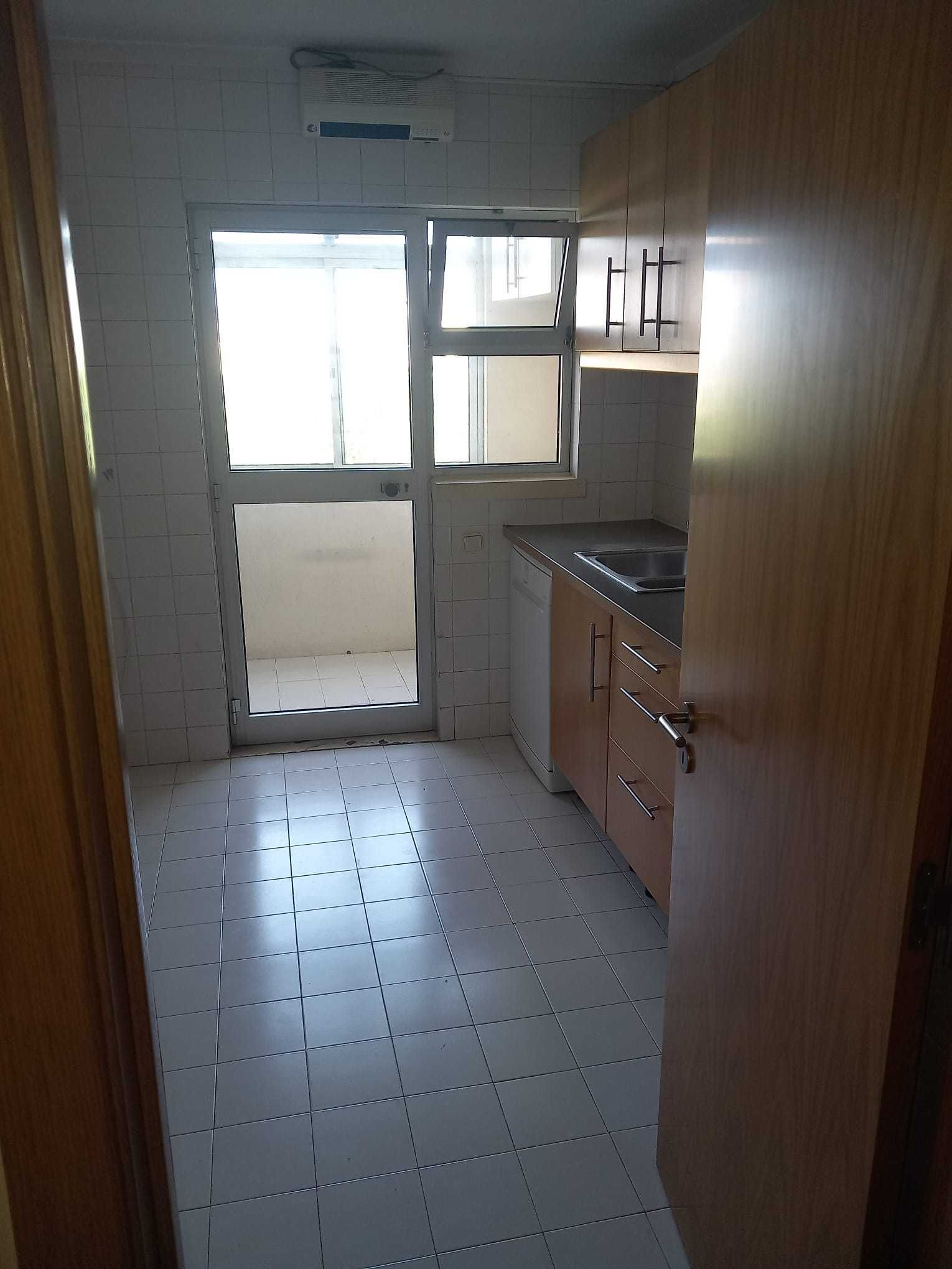 Apartamento T2+1 | Último Andar | Prelada – Ramalde, Porto