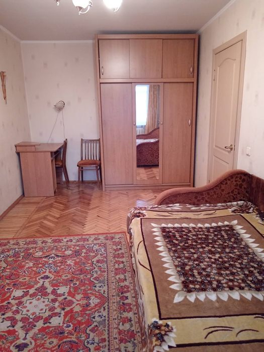 Сдам 1-кв на пр А.Поля 9000