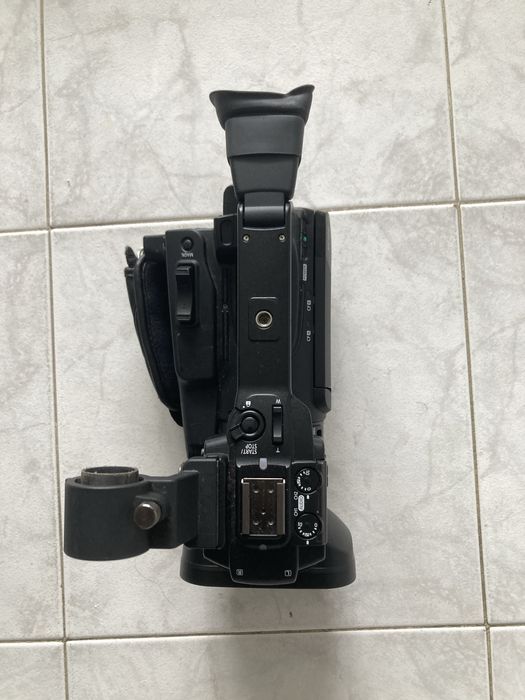 Câmara de Video Canon XF100