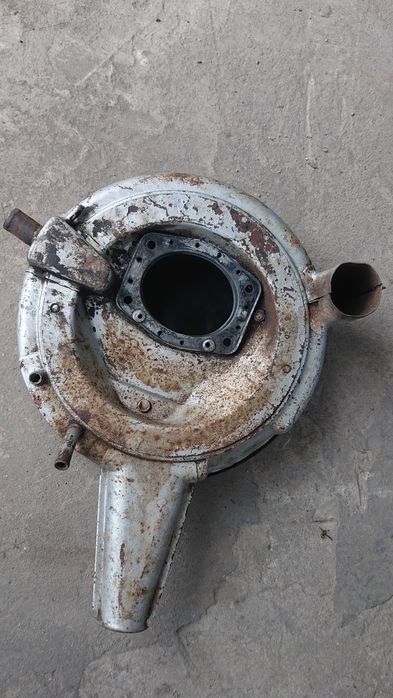 Продам корпус повітряного фільтра (каструля) на Ваз2101-2107