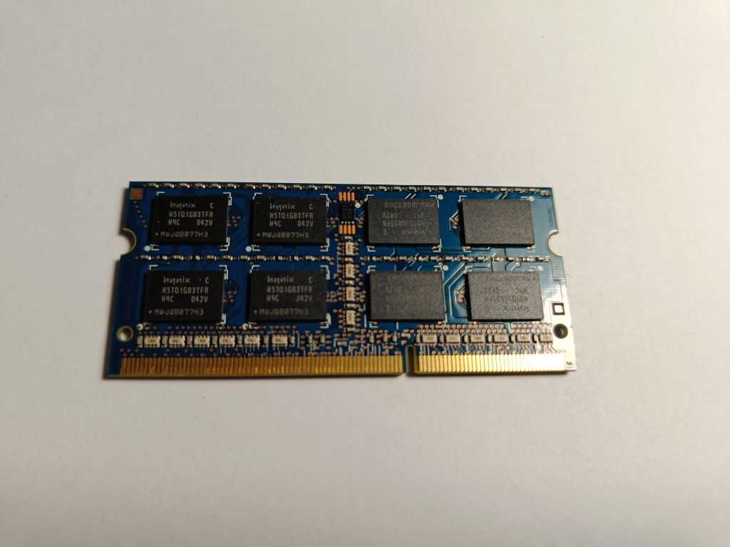 Оперативная память Hynix SODIMM DDR3 2Gb 2Rx8 1333Mhz PC3-10600S