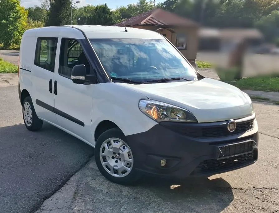 Fiat DOBLO  FIAT Doblo II lift 1.4 2017r Zadbany niski przebieg Klimatyzacja