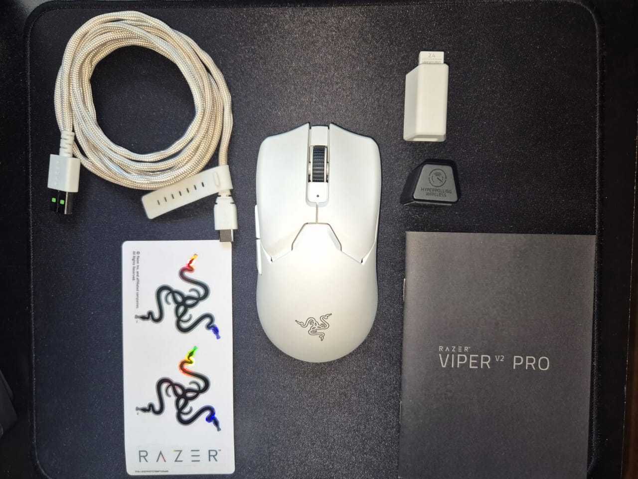 Миша Razer Viper V2 Pro White + Razer HyperPolling Wireless Dongle 8K