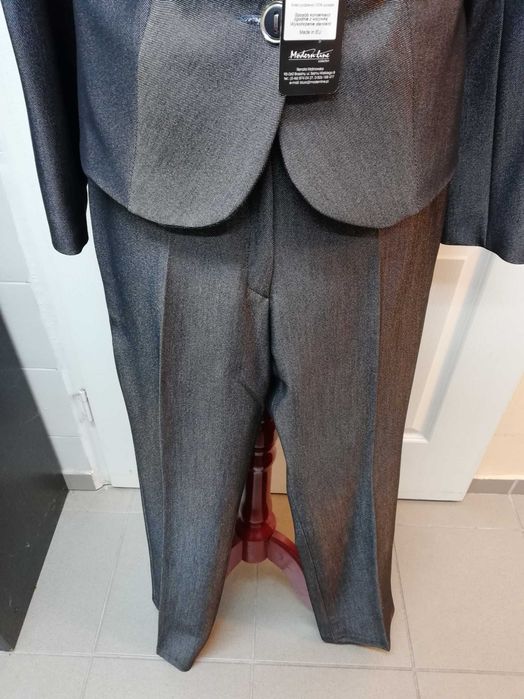 Elegancki komplet ze spodniami rozm 40 za 100,00 zł