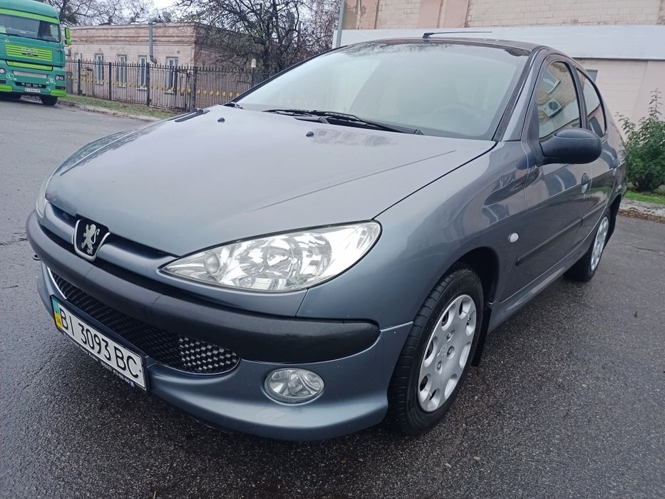 Peugeot 206 2009р 1.4 ГБО 1власник з салону