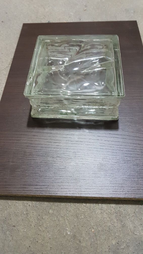 Luksfery szklane 20x20cm. 40szt