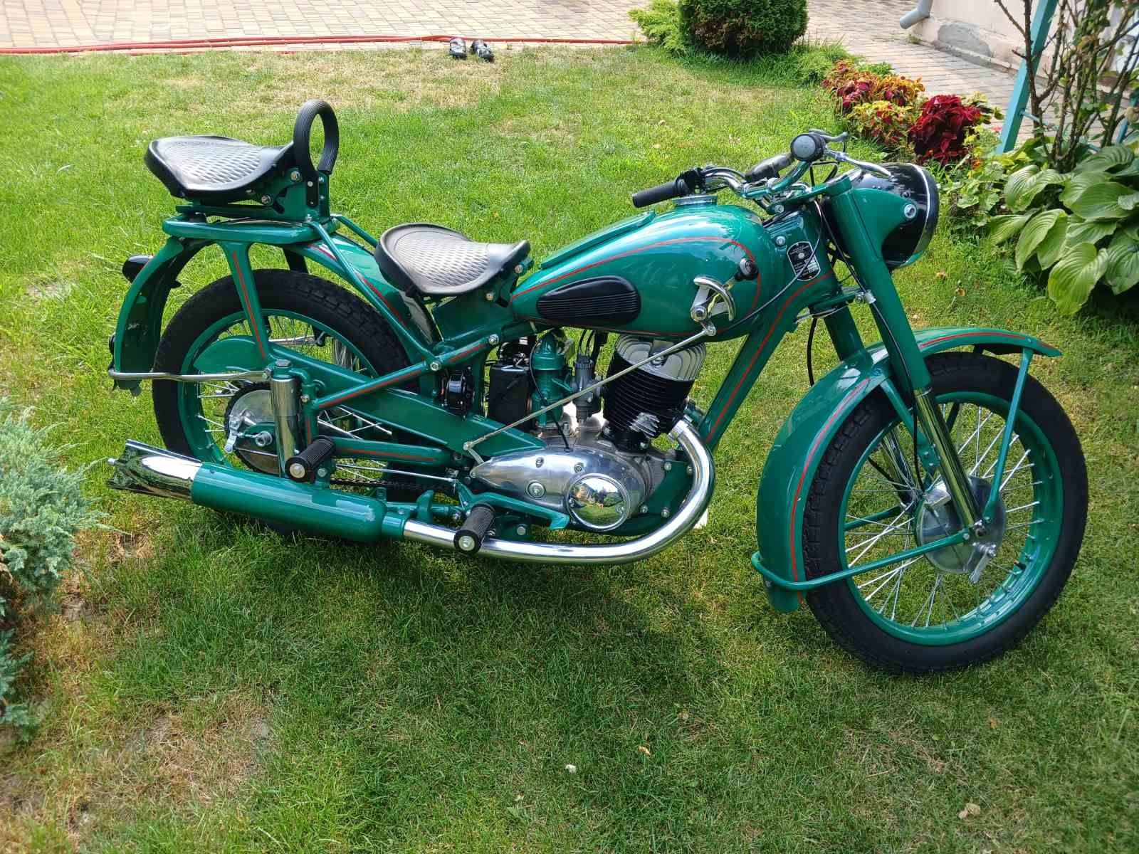 Мотоцикл ІЖ 49 1956 р.в. реставрація