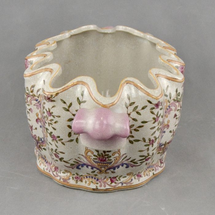 Floreira com brasão em Porcelana da China com Craquelê