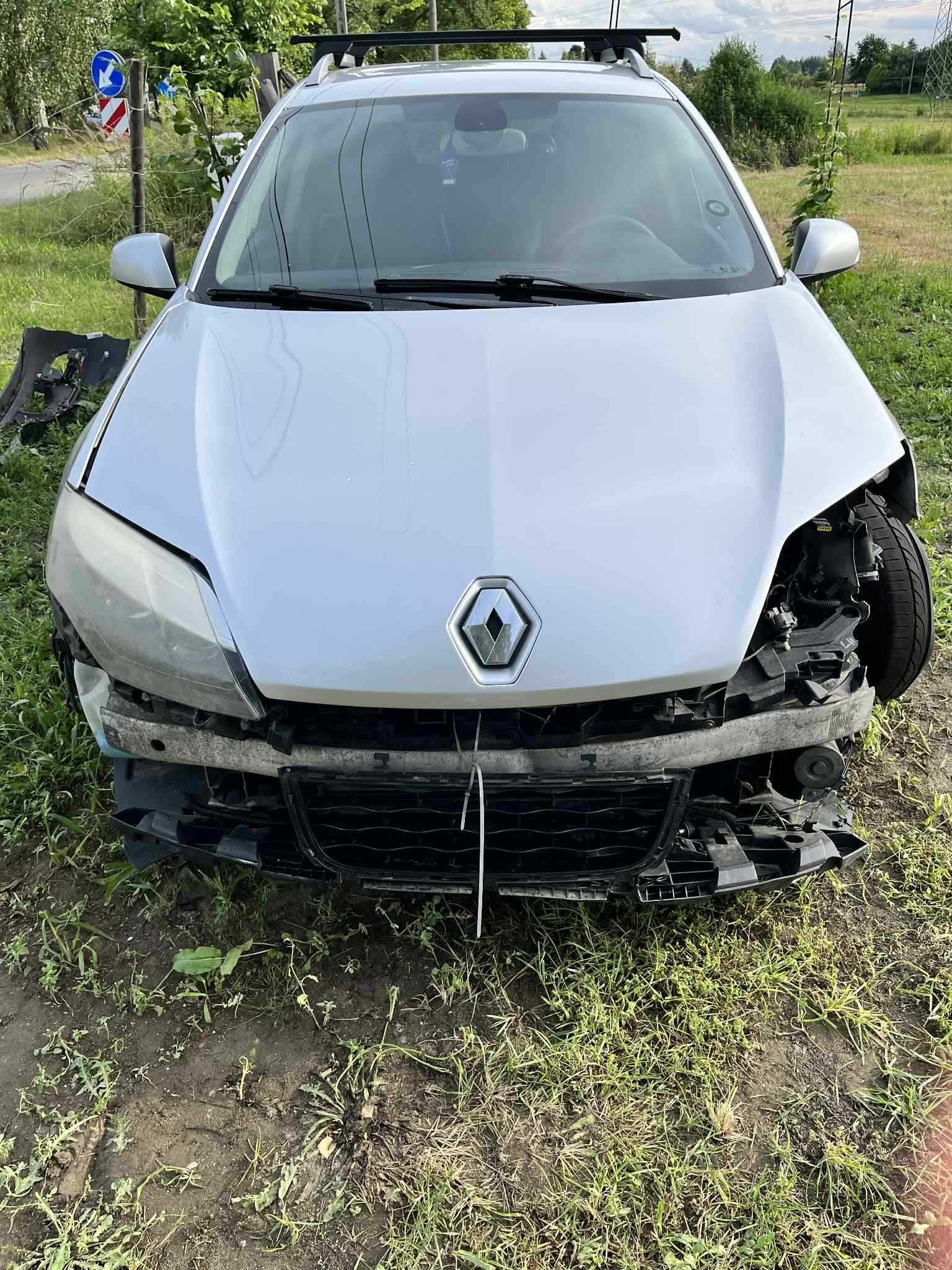 Renault Laguna III 2.0 dCi uszkodzona