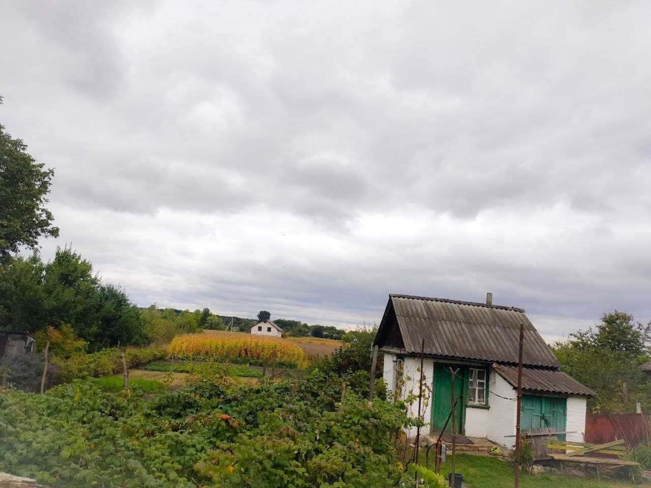 Продається будинок, земельна ділянка в Дубіївці