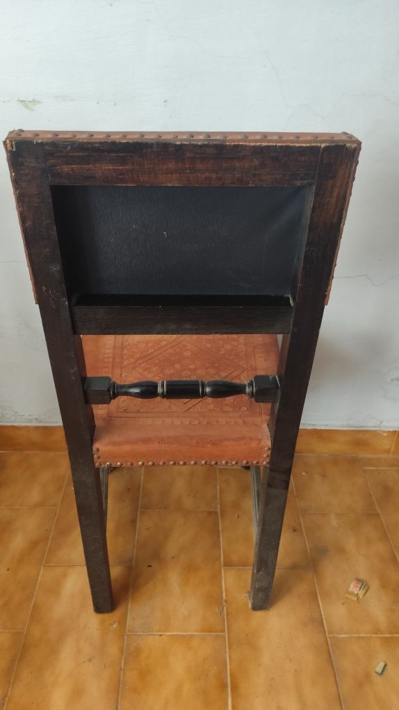 4 Cadeiras diferentes vintage coleção