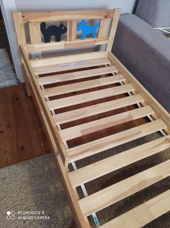 Łóżko dla dziecka z materacem i pościelami 160x70cm
