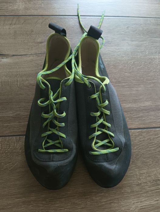 Buty wspinaczkowe 42 NOWE