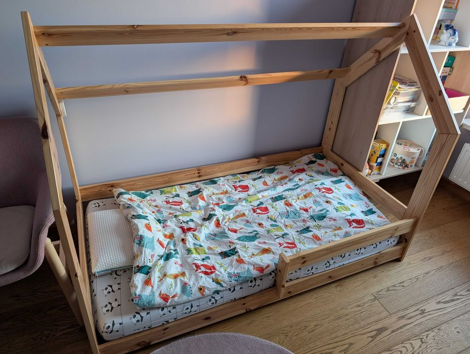 Łóżko domek z materacem 160x80