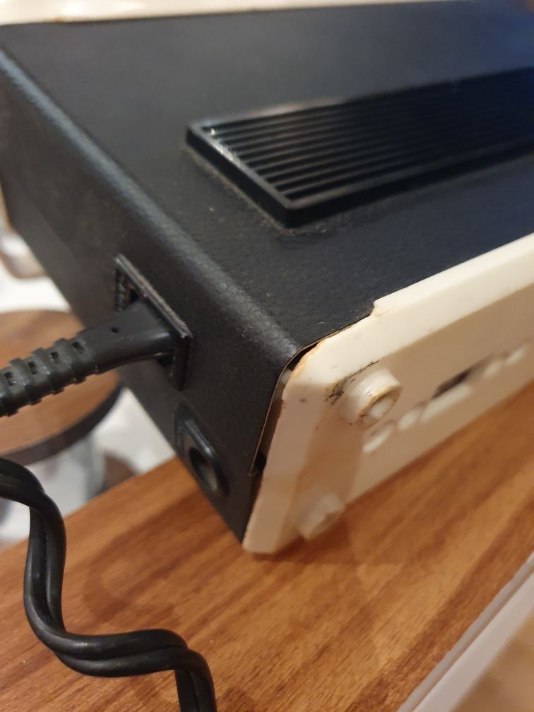 Радиоприемник Univresum ( Sharp) FX-27cq⁸