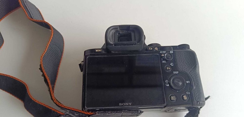 Sony A7R (full frame)
