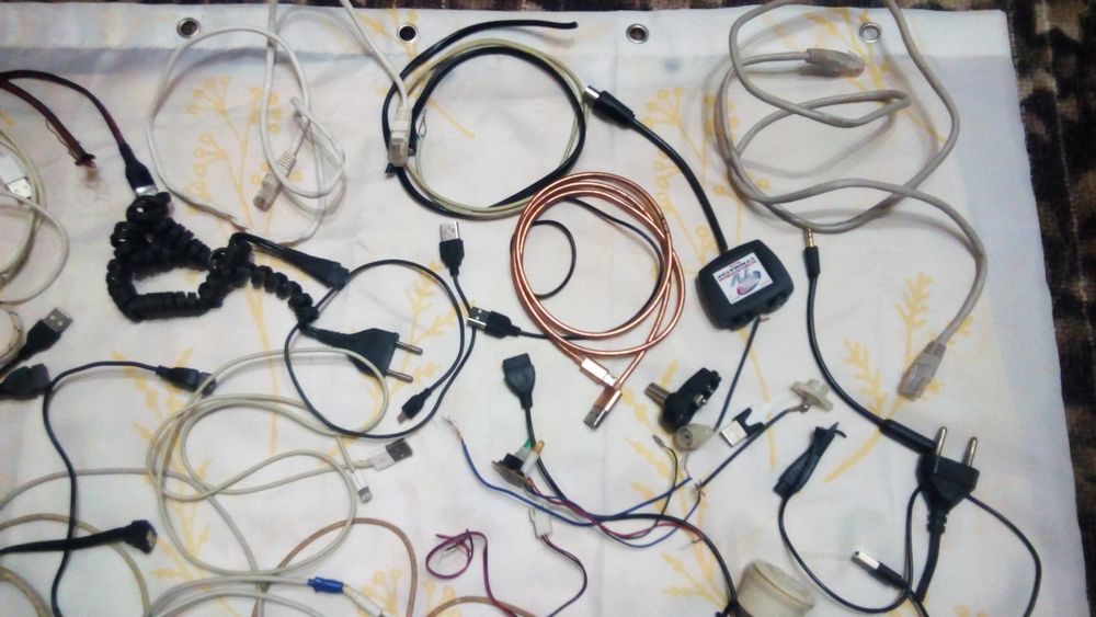 Набір кабелів, шнурів