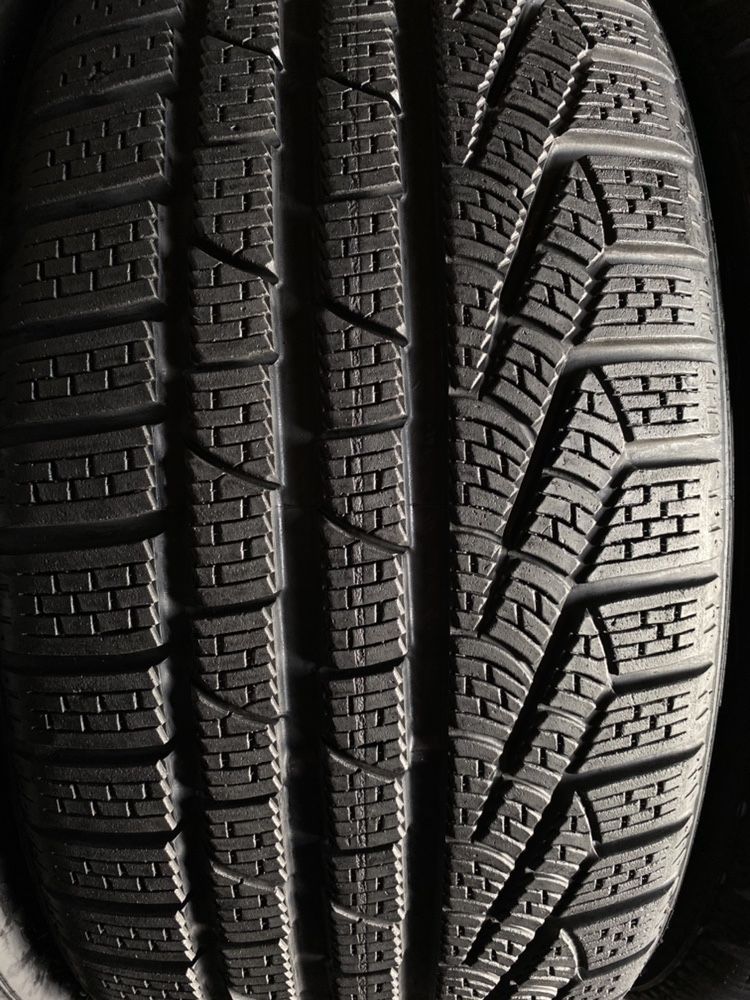 245/35/20 R20 Pirelli SottoZero Winter 240 4шт