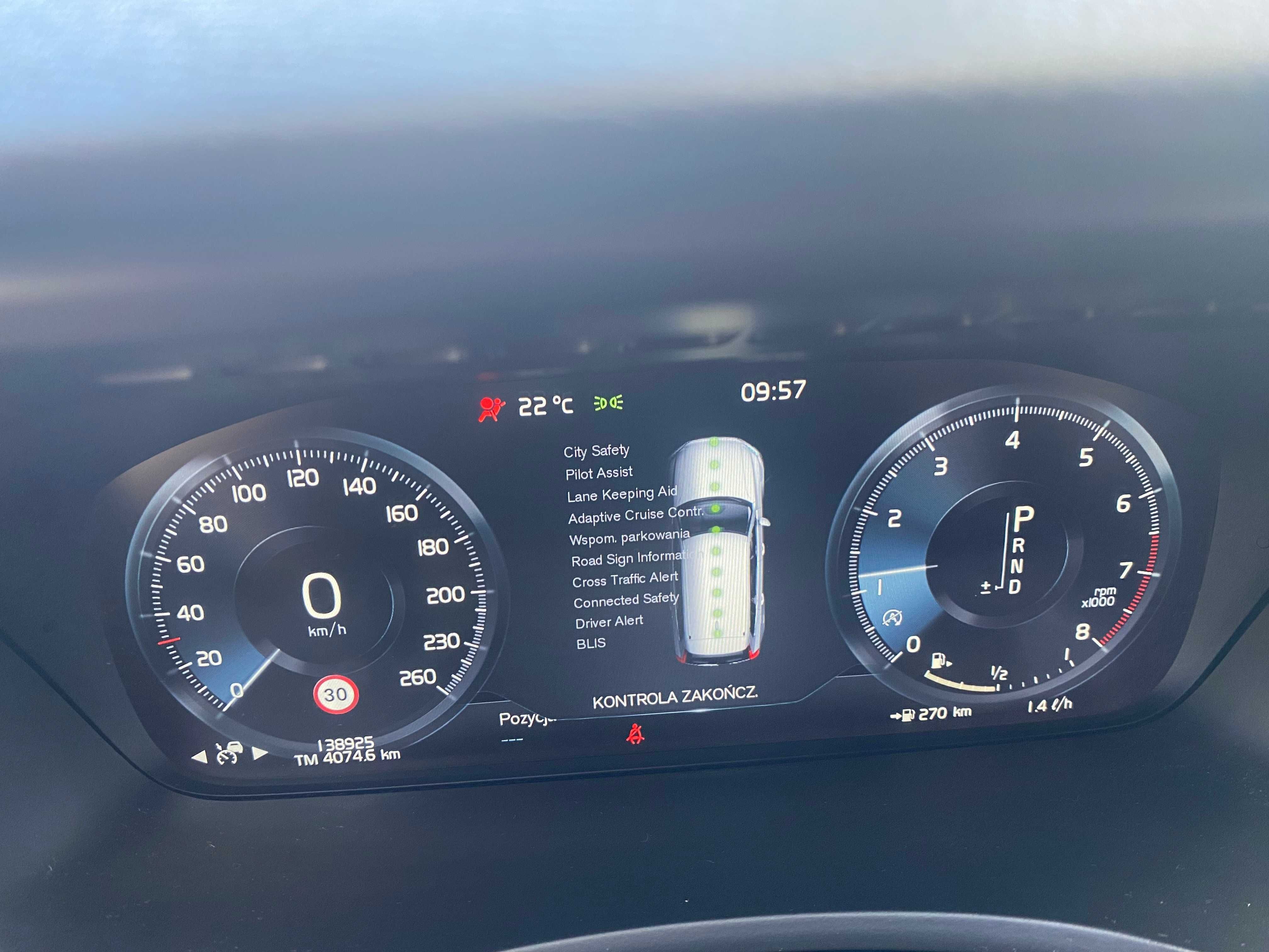 VOLVO XC90 II T5 AWD 254 KM INSCRIPTION faktura vat hak pneumatyka