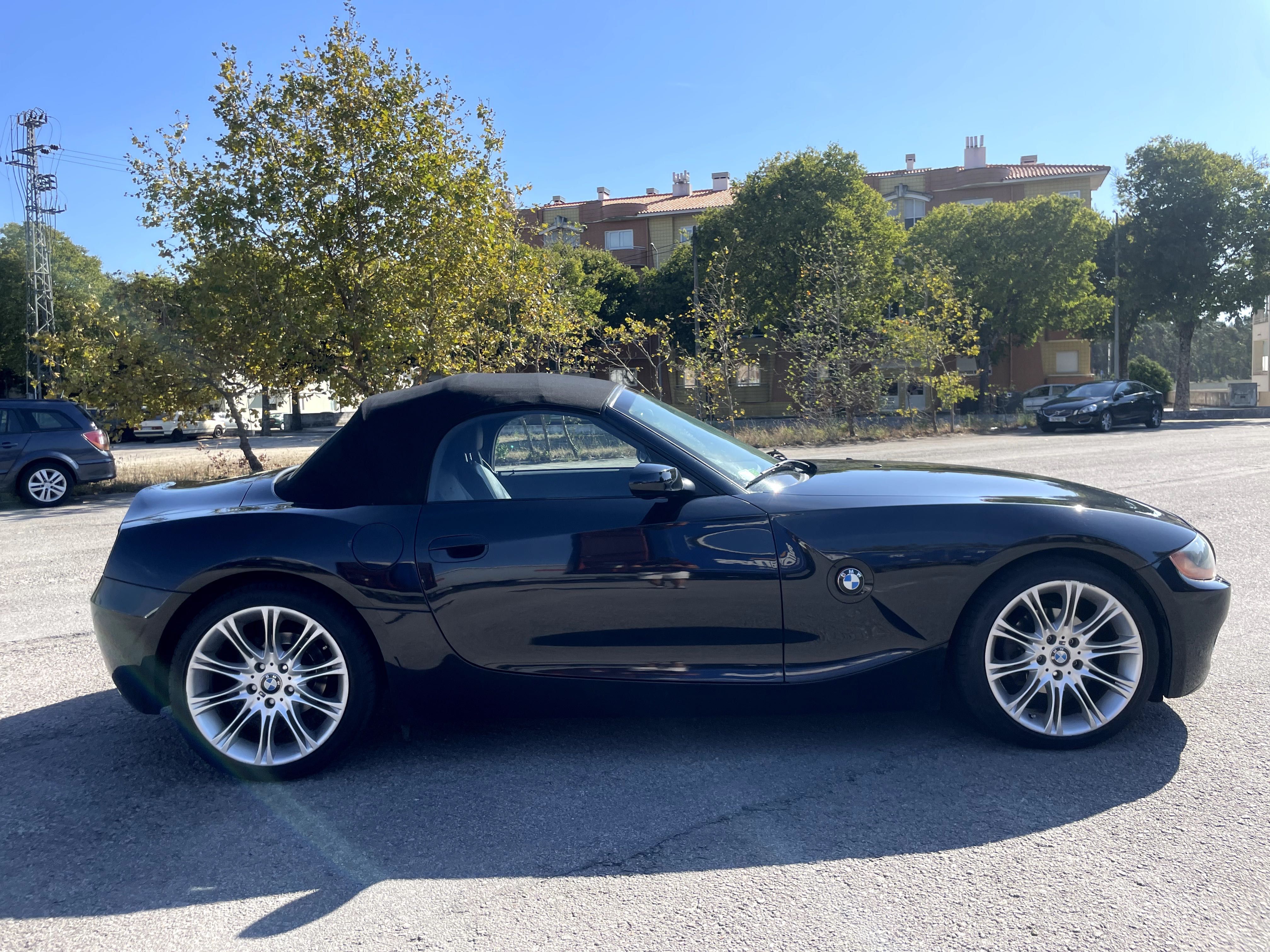 BMW Z4 2.2i - Full Extras