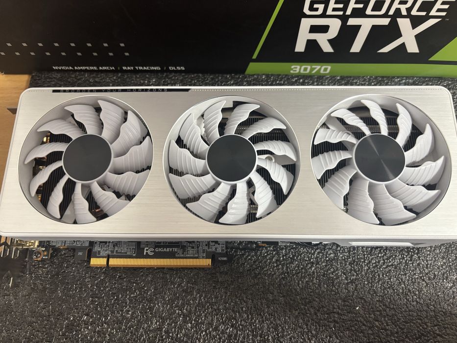 Gigabyte RTX 3070 Vision OC 8gb Біла
