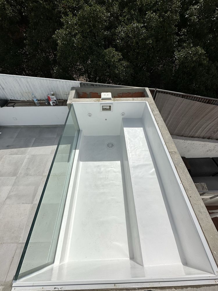 CONSTRUÇAO/REMODELAÇÃO/REVESTIMENTO/MANUTENÇAO DE PISCINAS
