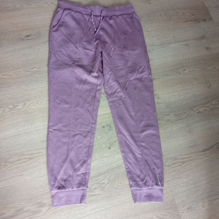 Spodnie dresowe damskie