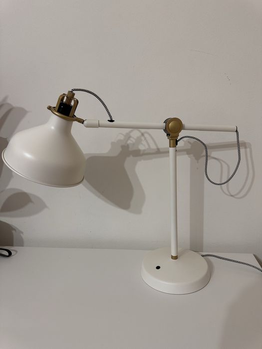 настільна лампа ikea
