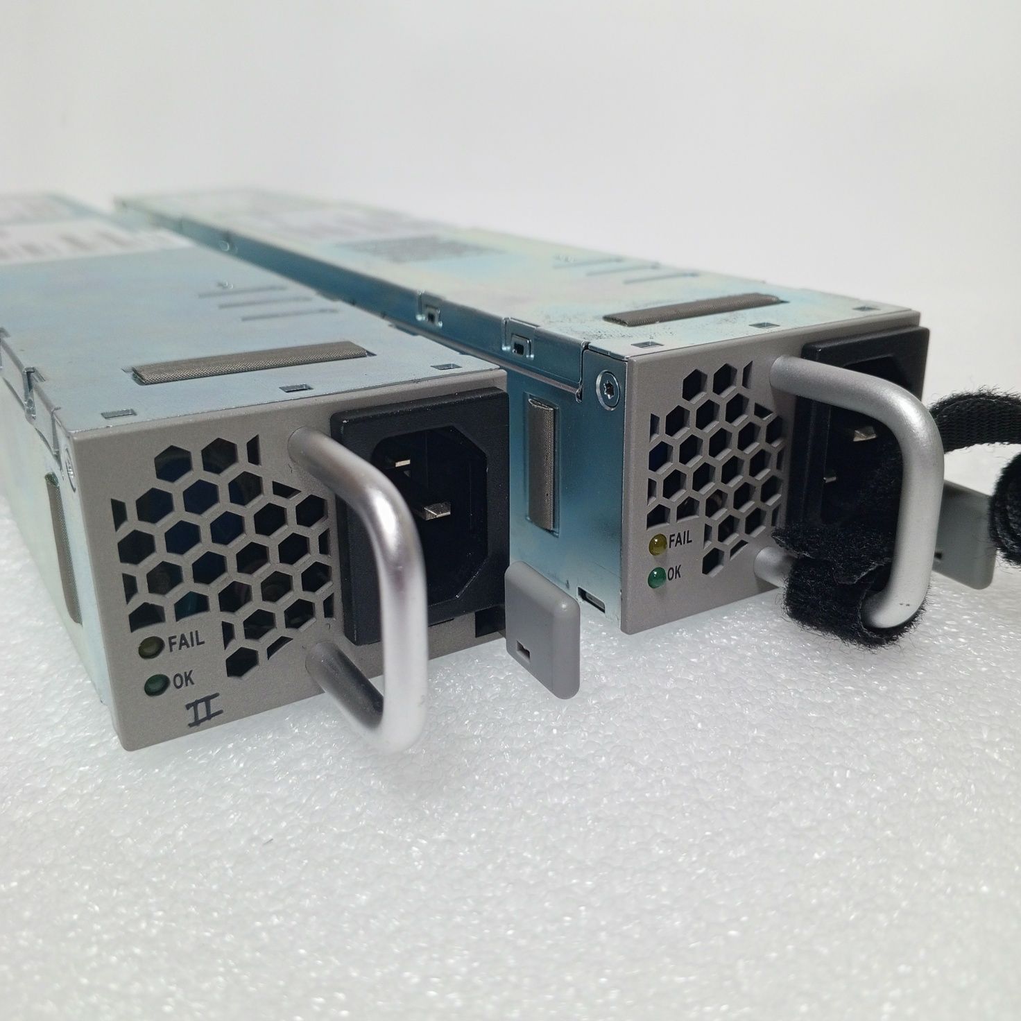 Блоки Живлення N55-PAC-750W-B 750W для сервера CISCO / З дефектом