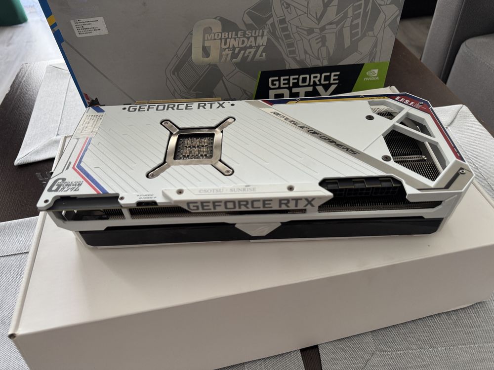 Rtx 3080 asus gundam rog strix 10Gb Limitowana wersja kolekcjonerska