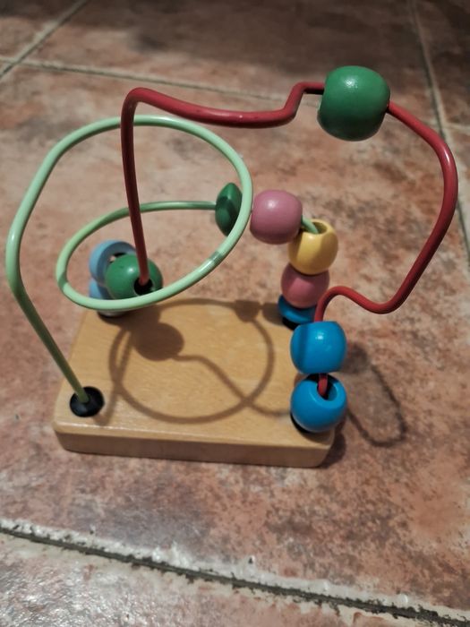 Детская деревянная развивающая игрушка- пальчиковый лабиринт.