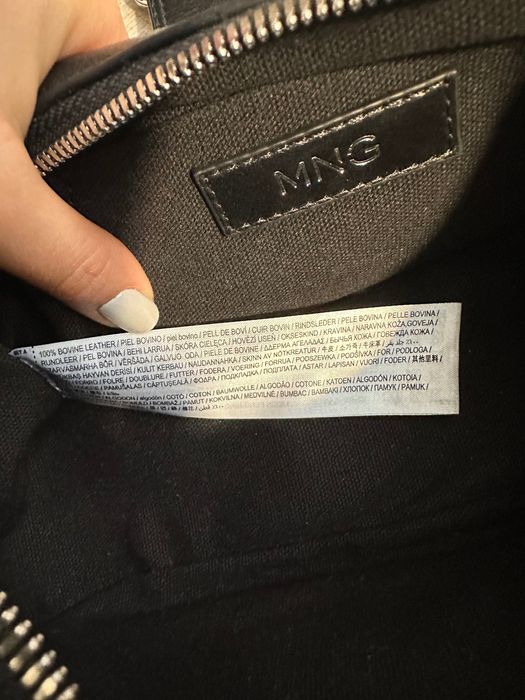 Стильна шкіряна сумка Mango