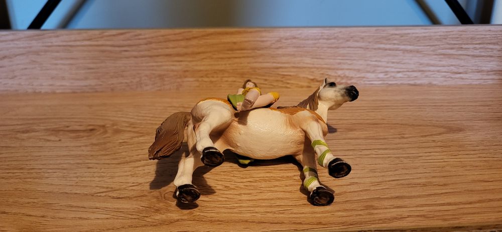Schleich bayala elf Sanjeela na koniu figurka model wycofany z 2012 r.