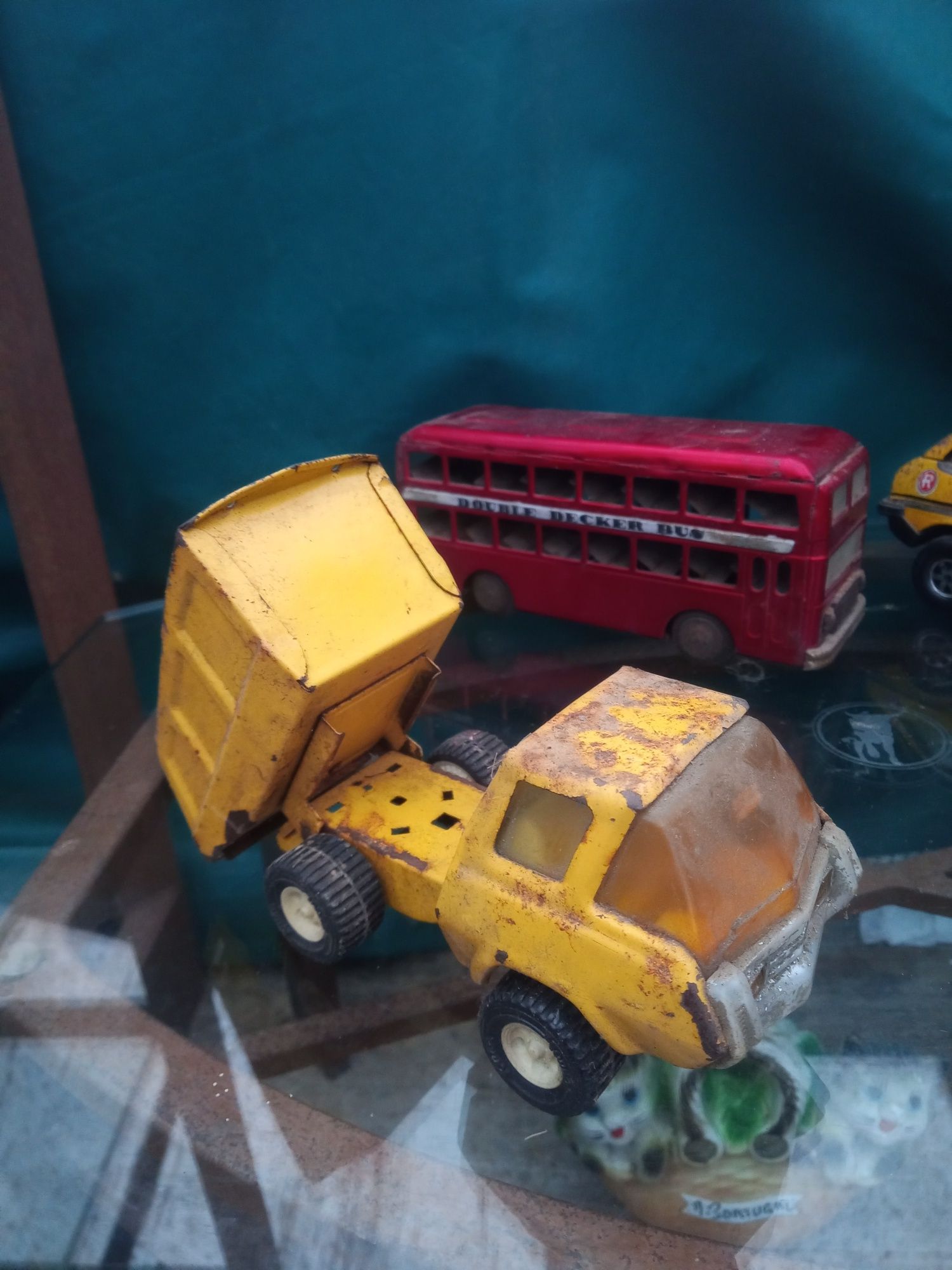 Carrinhos Miniatura em Chapa