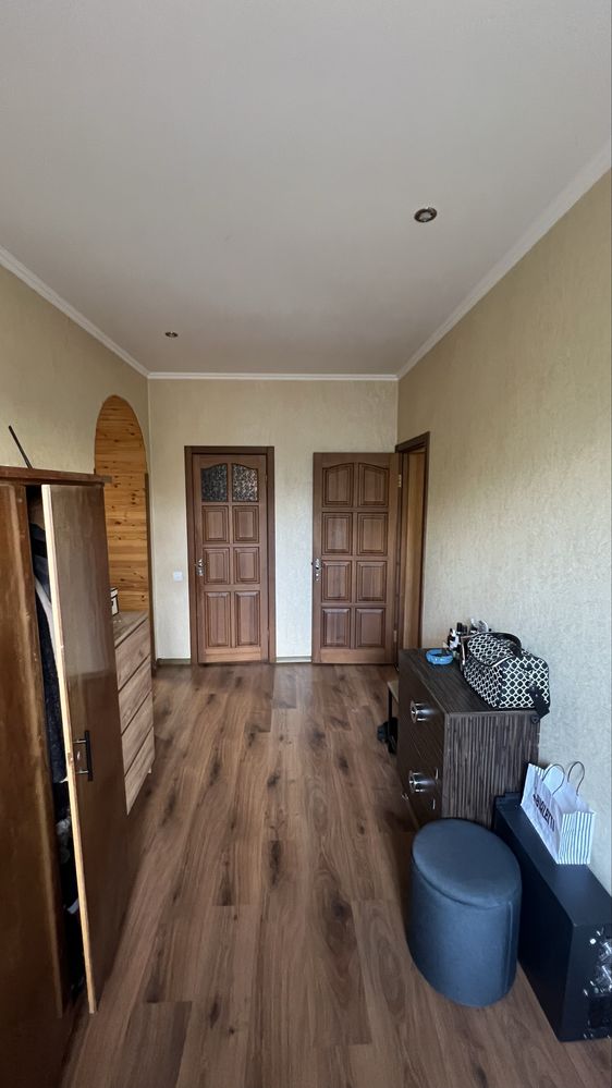 Продаж сімейного будинку