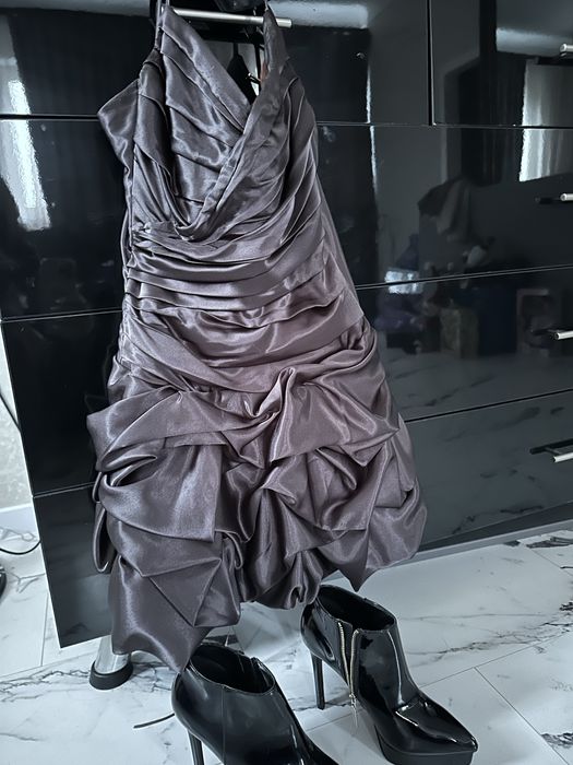 Сукня на випуск,калір шоколад.