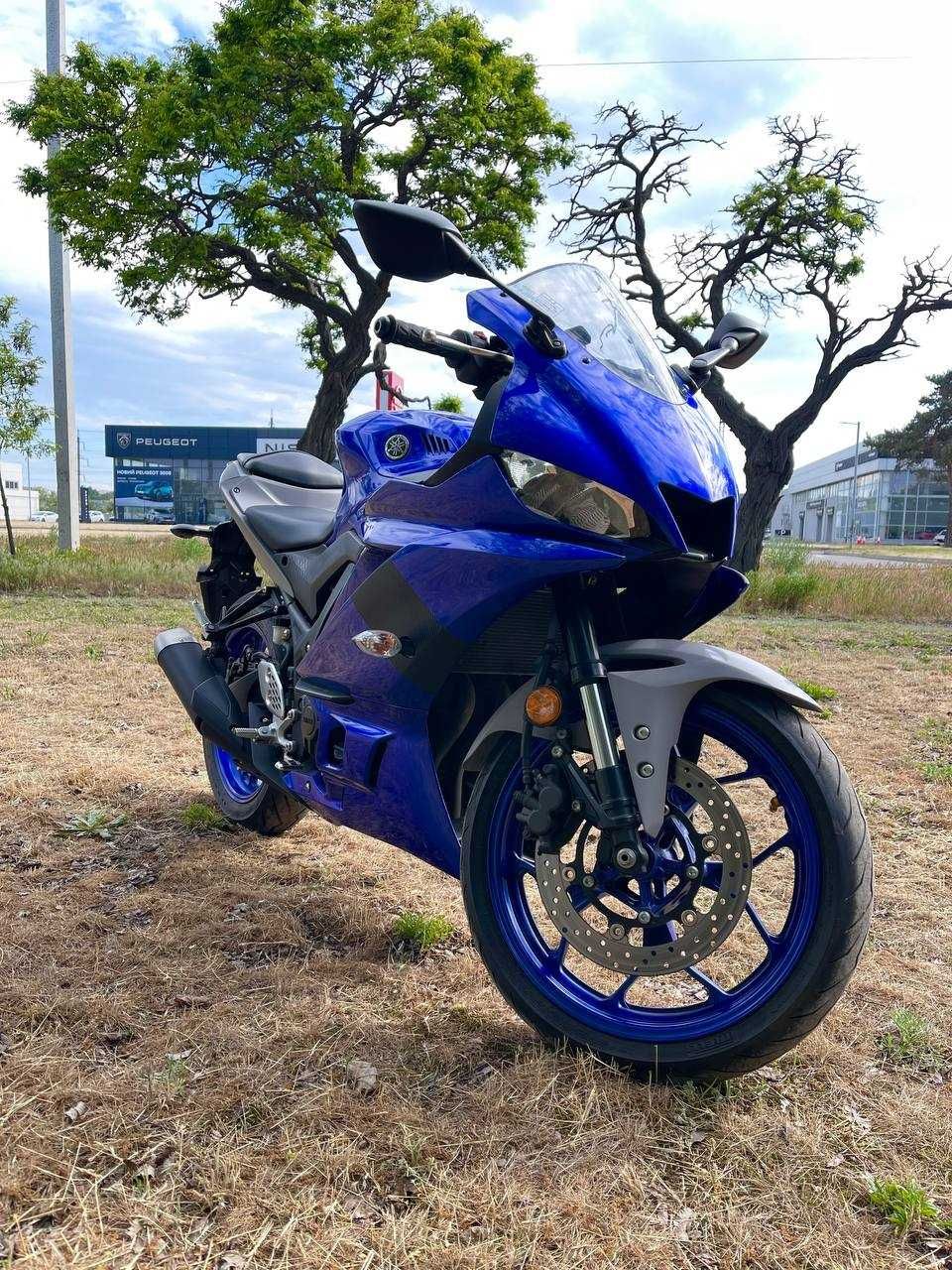 Мотоцикл Yamaha YZF-R25