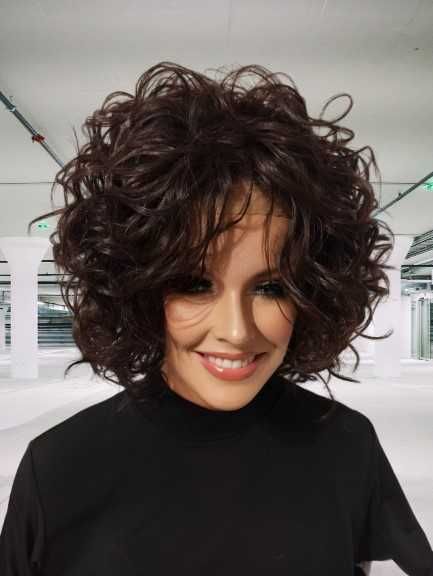 Peruka syntetyczna shagy bob mokra włoszka , termowłos brąz-Nessaja