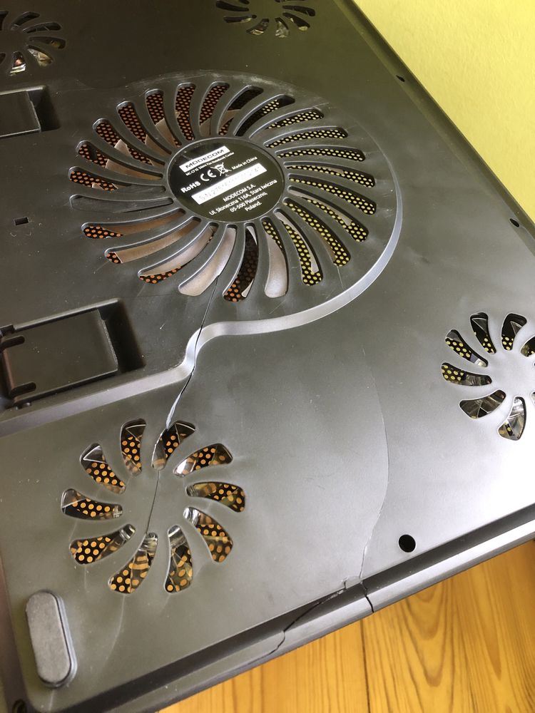 Podstawka chłodząca Modecom do laptopa 17” Silent Fan MC-CF15 Czarna