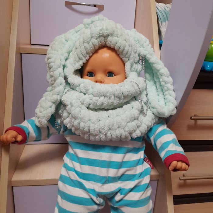 Шапка - зайка на девочку 6- 9 лет