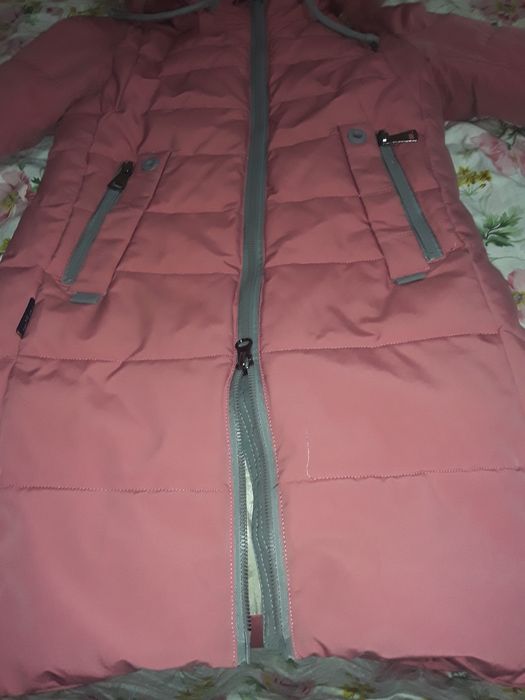 Курточка на дівчинку від 8 до 12 років залежно від дитини