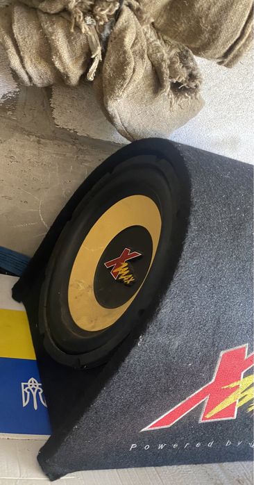 Продам активний саб