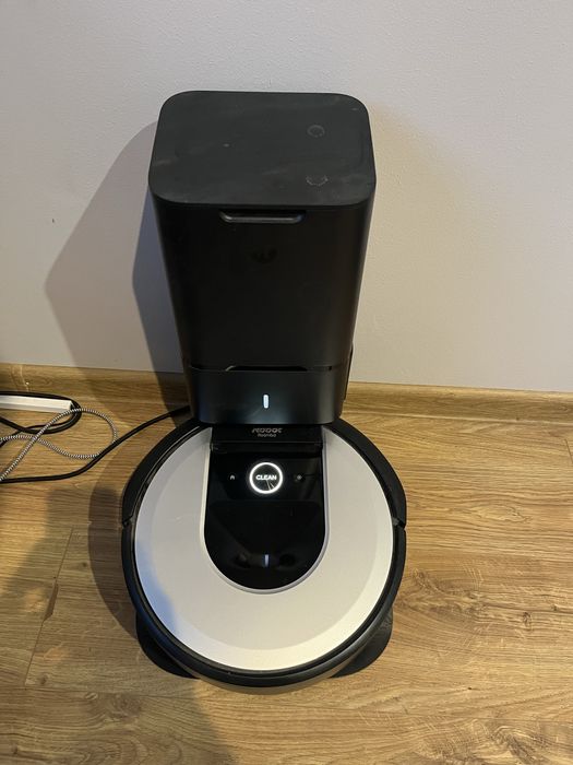 Robot Roomba i7+ plus ze stacja dokująca. Sprawny. Odkurzacz