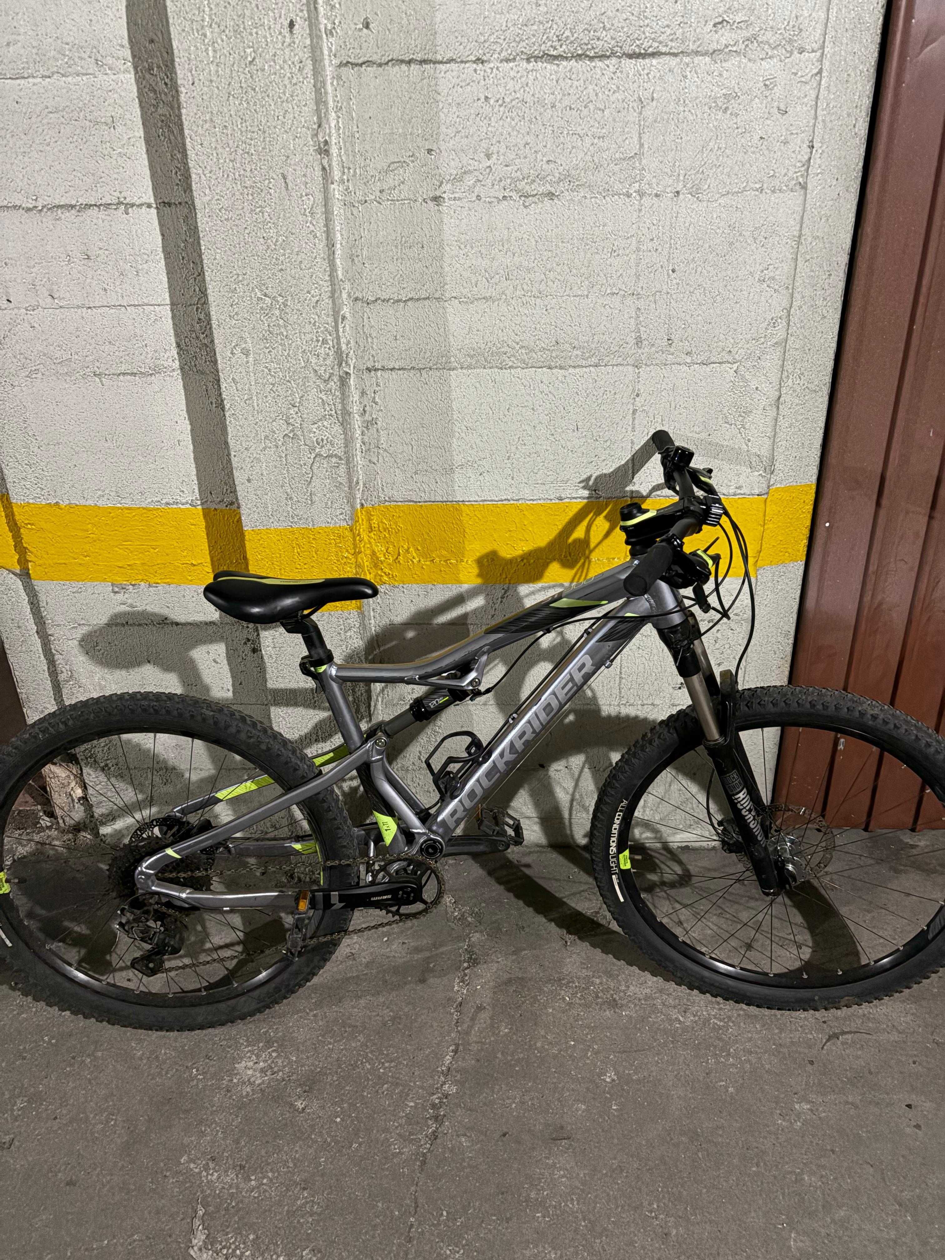Bicicleta RockRider st900s