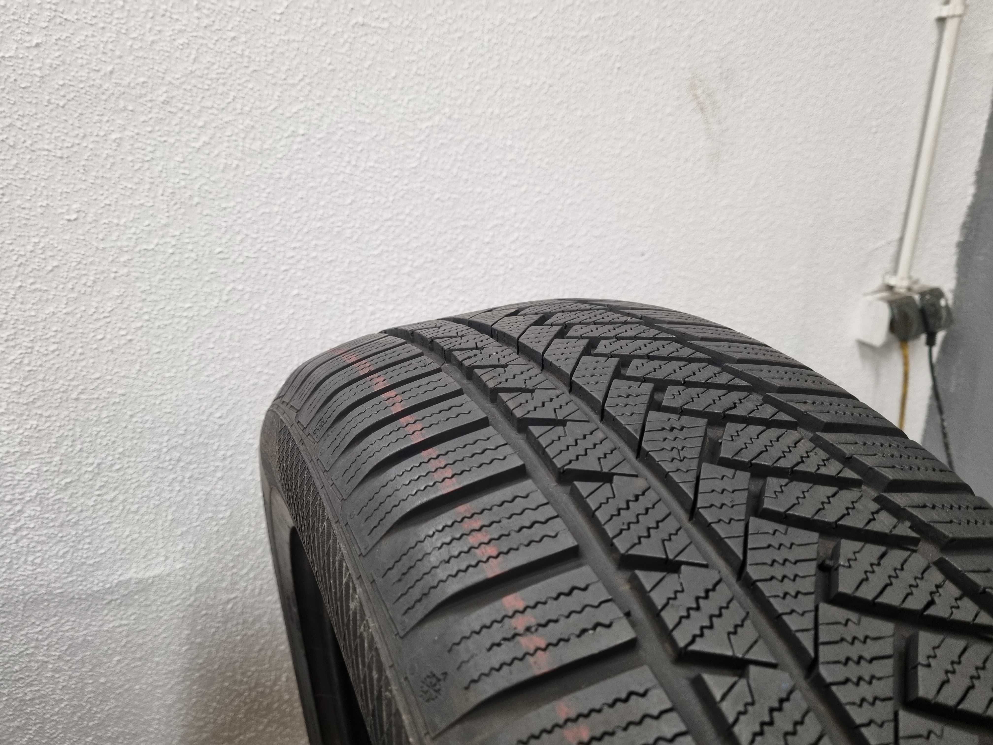 235/55/19 105V XL Continetal Winter Contact TS 850P Dot.0617R