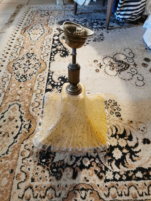 Lampy wiszące bursztynowe