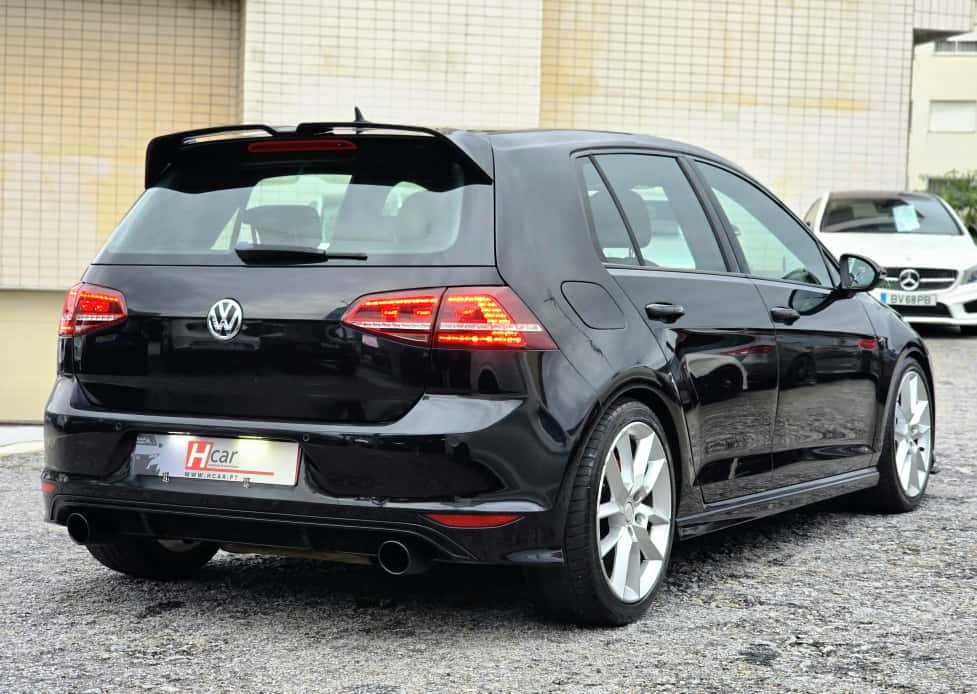 VOLKSWAGEN GOLF VII R-LINE 1.6TDI 110CV "LOOK GTI"